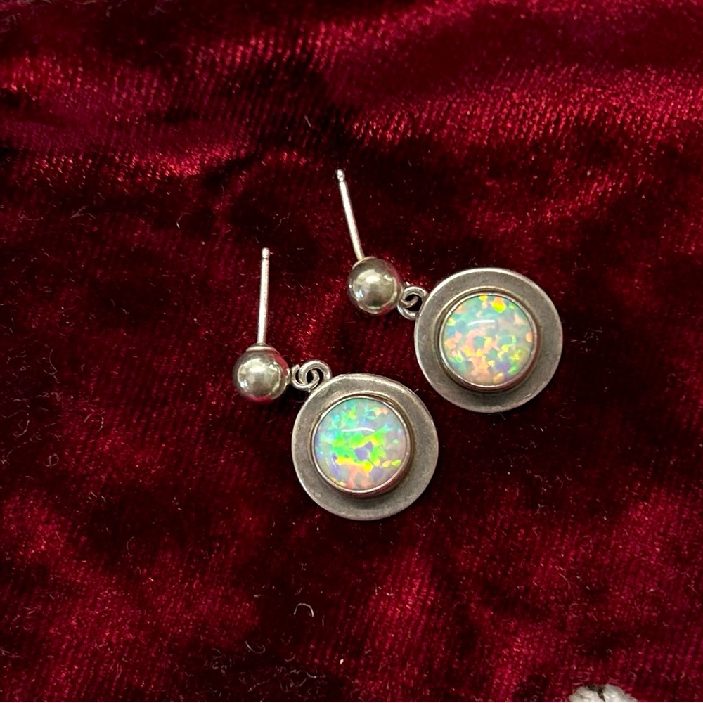 Sterling Silver Fire Opal stud Earrings. Opal 8cm.92.5%silver. STER stamped